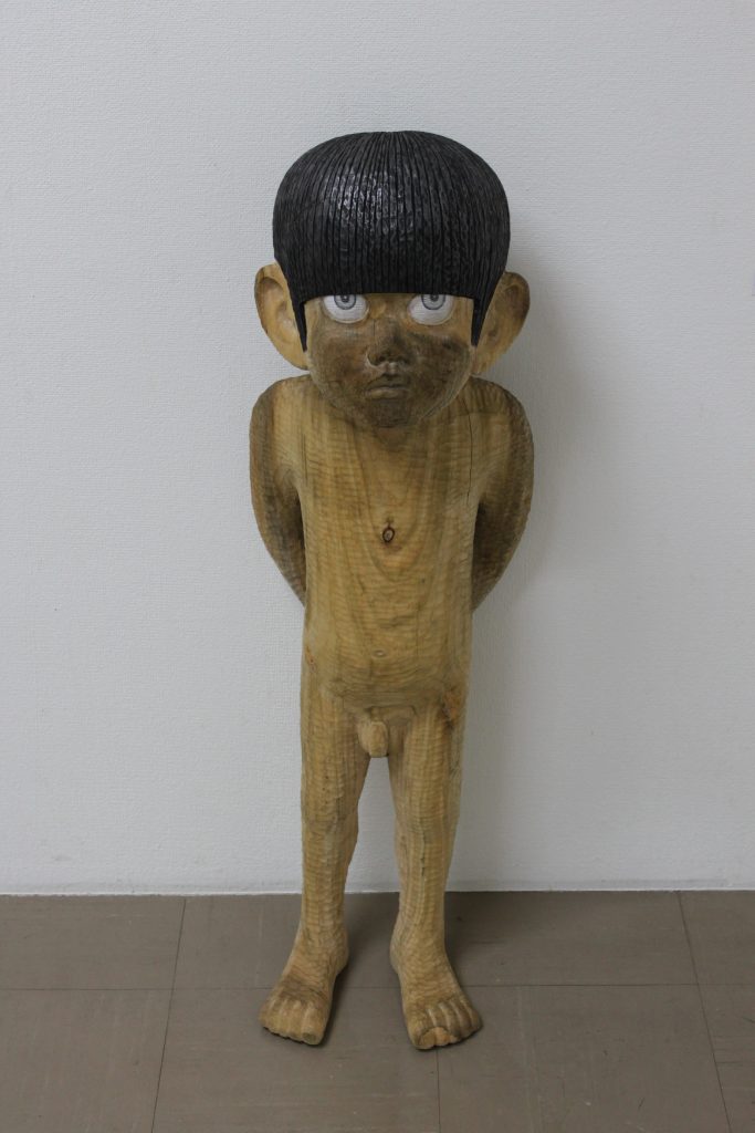 Silent conversation I, 100 x 30 x 28cm, camphor wood, colored with acrylic and pencil, 2011