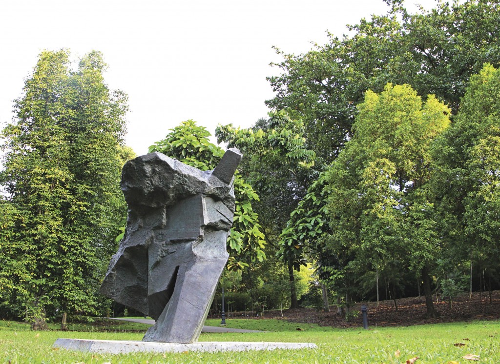 Taichi Series,1996, Bronze,251.8x200x147cm,607kg